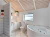 Bild 6 - Badezimmer