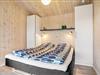 Bild 9 - Schlafzimmer